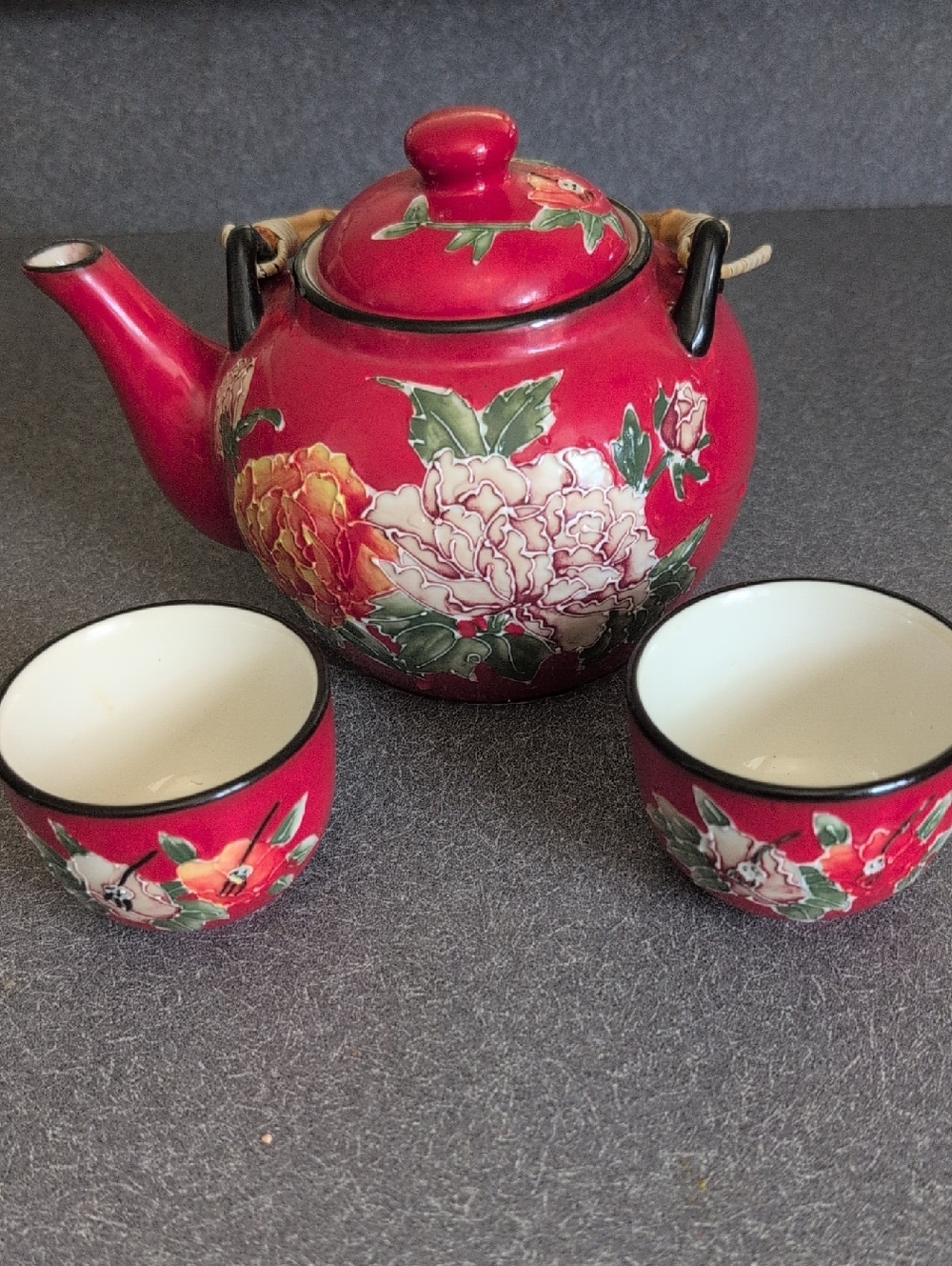 Pier 1 Red and White Peony Stoneware Lid